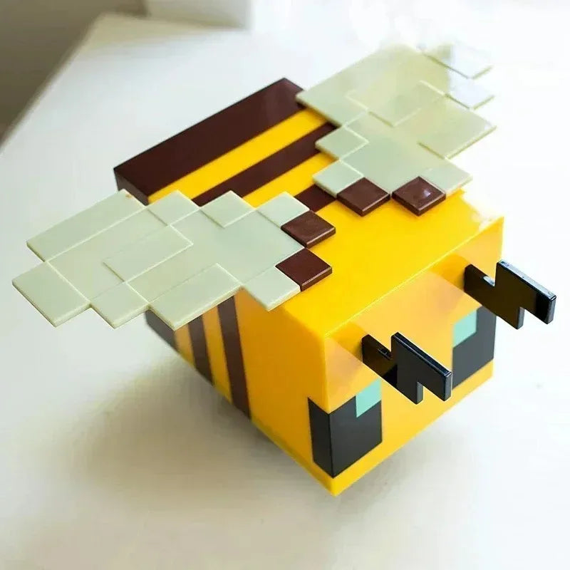 Minecraft-Inspired Bee Night Light – Creative LED Home Decor